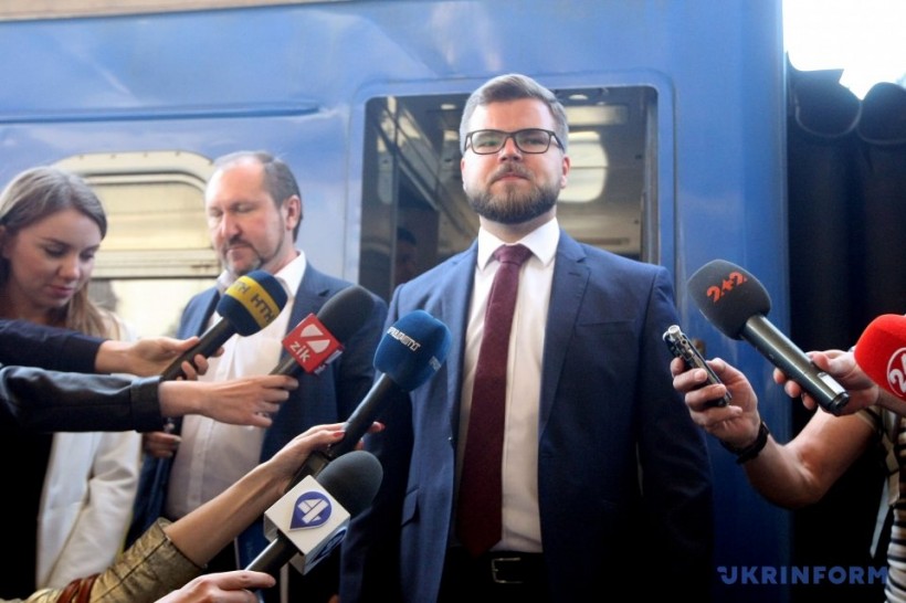 Грязь в поездах: украинцы смогут жаловаться на "горячую линию"