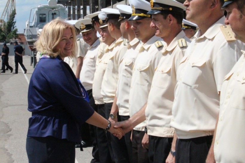 Пять моряков-пограничников Одесского отряда получили награды ВР