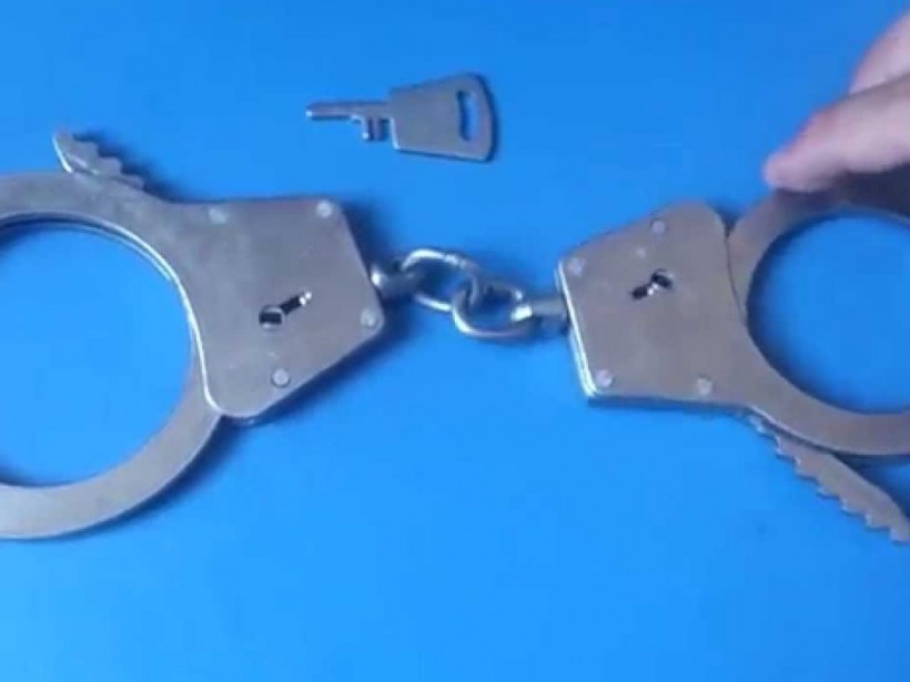 Нацполиция передумала заказывать наручники на 3 миллиона гривен