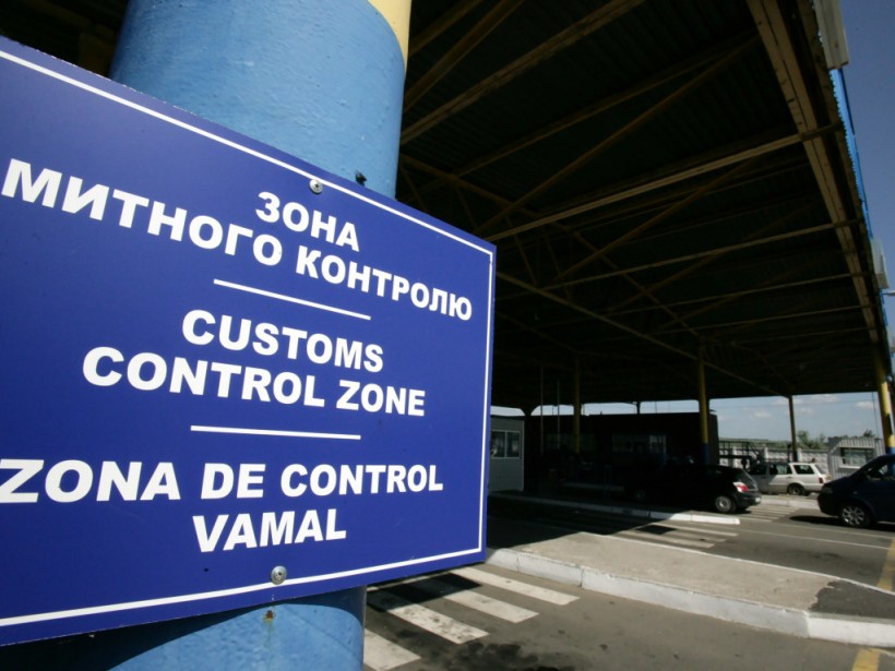 Эксперт: Таможня - это самая сытная кормушка в Украине Эксперт: Таможня - это самая сытная кормушка в Украине