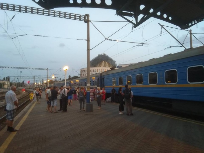 «Дикое табу»: что думают пассажиры об отмене поездов в Россию