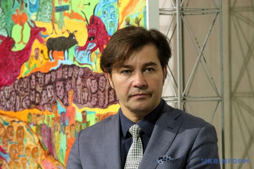 Итальянец подарил Музею Голодомора свои картины о геноциде украинцев
