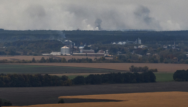 Основной версией взрыва боеприпасов под Ичней остается диверсия - Муженко Основной версией взрыва боеприпасов под Ичней остается диверсия - Муженко