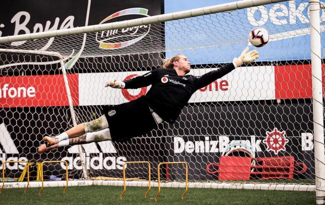 "Бешикташ" недоволен вратарем "Ливерпуля" и хочет досрочно вернуть его "Бешикташ" недоволен вратарем "Ливерпуля" и хочет досрочно вернуть его