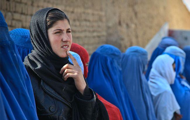 В ООН требуют от Франции пересмотреть запрет на ношение никаба В ООН требуют от Франции пересмотреть запрет на ношение никаба