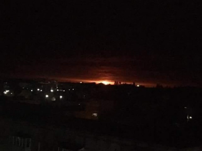 Взрыв склада боеприпасов на Черниговщине: появилось первое видео с места ЧП Взрыв склада боеприпасов на Черниговщине: появилось первое видео с места ЧП