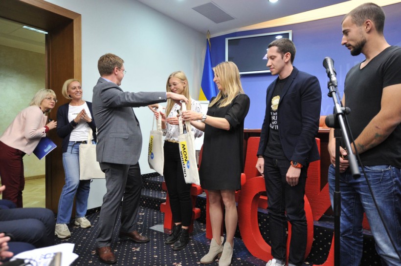 Биденко наградил победителей дизайн-батла за промо для бренда Ukraine NOW