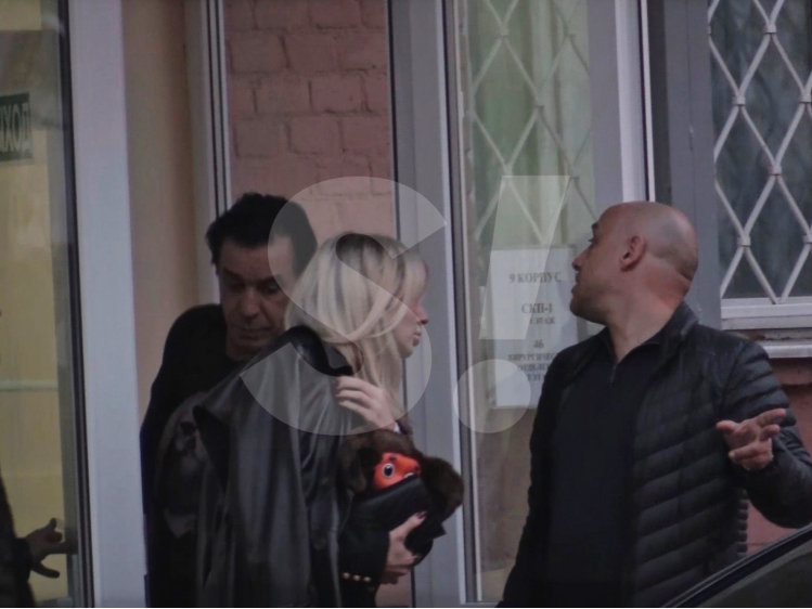 Солист Rammstein забрал Лободу с чебурашкой из больницы (ФОТО, ВИДЕО) 