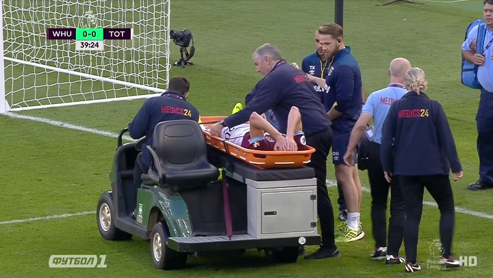 Серьёзная травма во время матча против «Тоттенхэма»: Ярмоленко эвакуировали с поля медики 