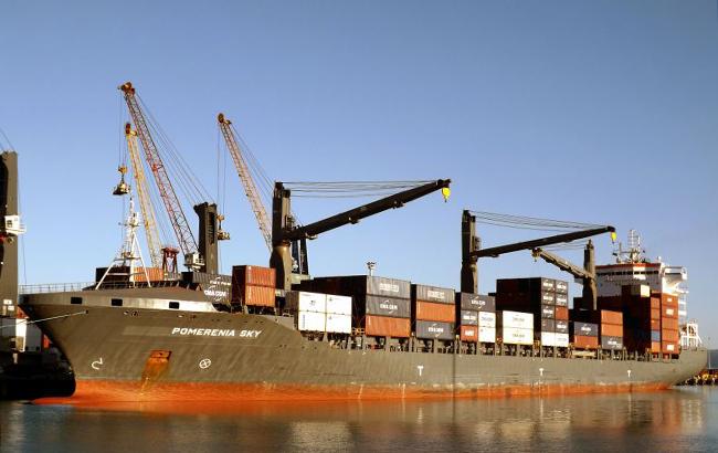 Возле Нигерии пираты захватили судно Pomerania Sky с поляками и украинцем Возле Нигерии пираты захватили судно Pomerania Sky с поляками и украинцем