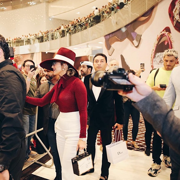 Дженнифер Лопес заработала два миллиона «зеленых» за 20 минут (ФОТО)