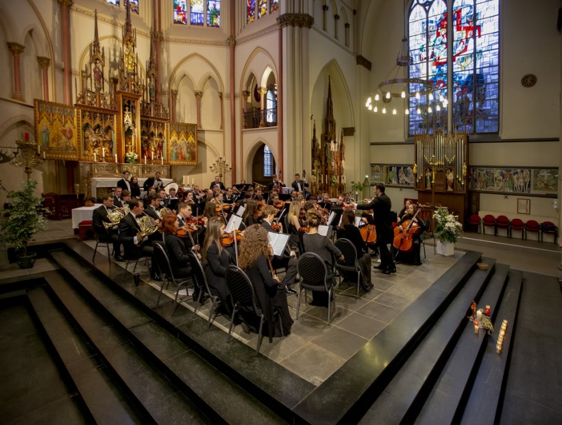 Оркестр "INSO-Львов" дал в Гааге с концерт к 85-й годовщине Голодомора