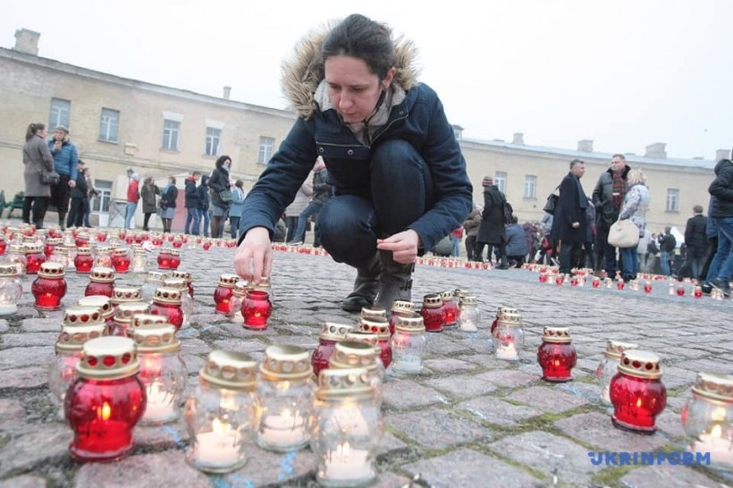 В Киеве почтили павших за независимость поляков