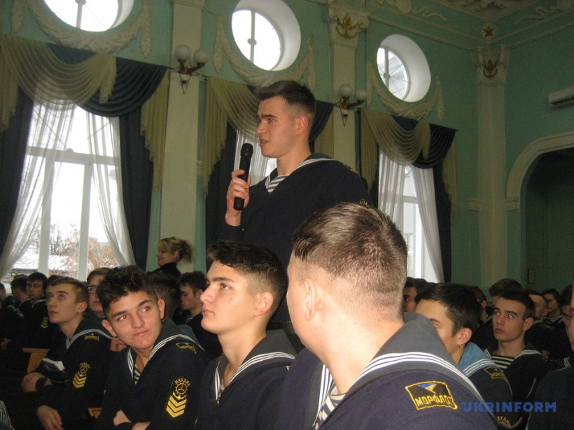 Молодежь должна знать не только официальную правду про Донбасс и Крым - Жемчугов