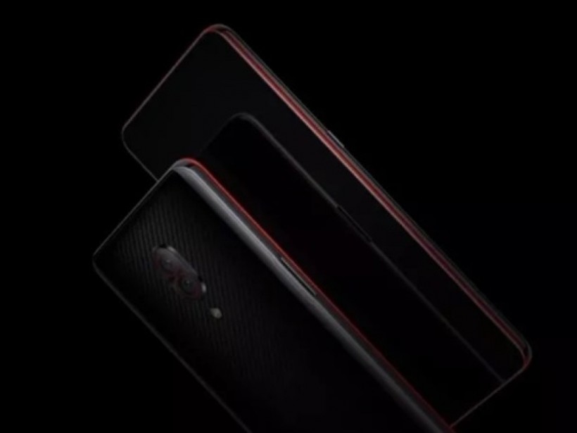 Lenovo представила новый смартфон-слайдер (ФОТО)