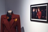 	ФОТОФАКТ.
Наряды Картин Денев проданы на аукционе Christie's в Париже почти за миллион евро