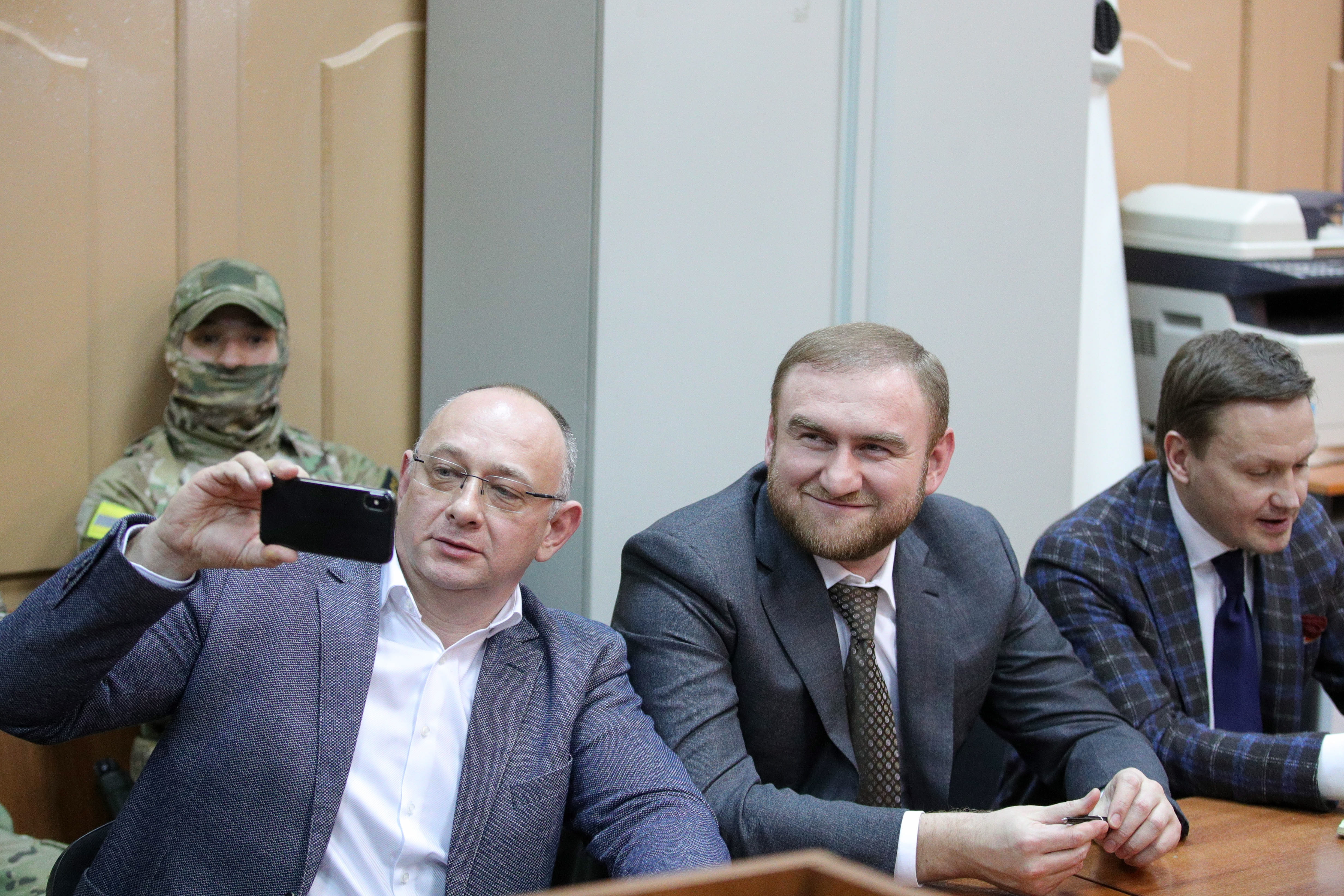 	В России сенатор Арашуков арестован по делу об убийствах