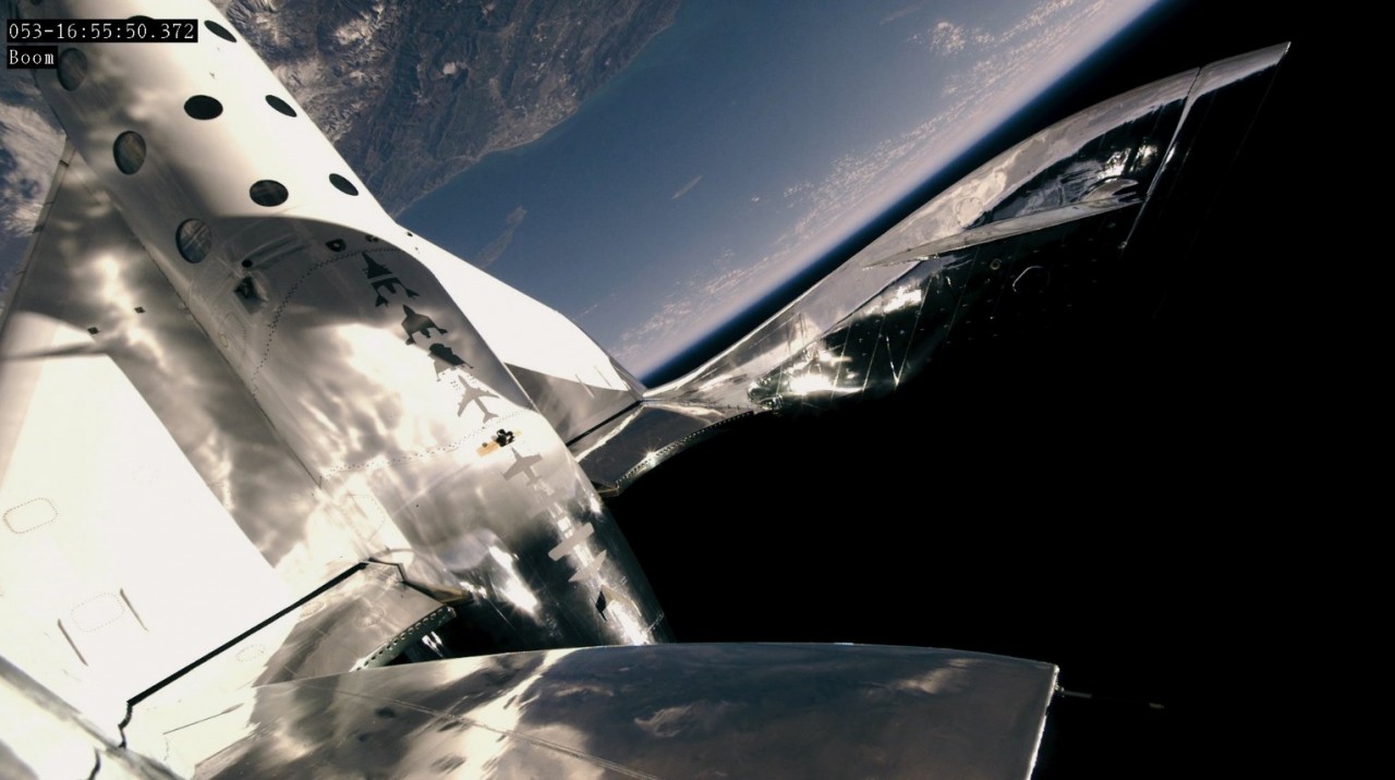 	Virgin Galactic показала запуск космического корабля для туристов: видео