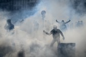 	Протесты "желтых жилетов" во Франции: начались беспорядки и задержания