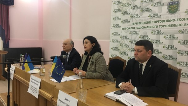 В Кабмине дали прогноз по "промышленному безвизу" с ЕС В Кабмине дали прогноз по "промышленному безвизу" с ЕС