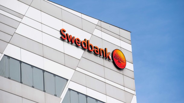 Скандал с отмыванием российских денег: гендиректора Swedbank отправили в отставку Скандал с отмыванием российских денег: гендиректора Swedbank отправили в отставку