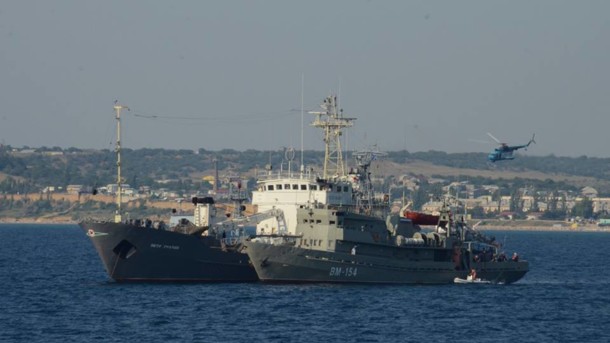 Россия у берегов Крыма отражала "нападение иностранных кораблей" Россия у берегов Крыма отражала "нападение иностранных кораблей"