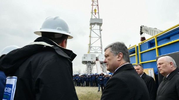Порошенко сказал, когда Украина избавится от газовой зависимости Порошенко сказал, когда Украина избавится от газовой зависимости