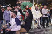 	82-летний президент Алжира не пойдет на пятый срок: появилась реакция Франции