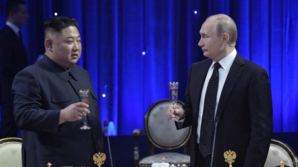 Ким Чен Ын пригласил Путина в гости Ким Чен Ын пригласил Путина в гости