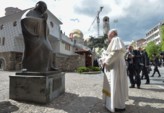 	Исторический визит Папы Римского в Македонию: появились яркие фото из Скопье