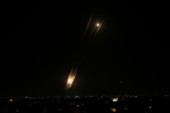 	Исламисты выпустили по Израилю около 180 ракет: появились фото обстрелов