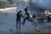 	В Венесуэле из-за протестов пострадало более 300 человек – правозащитники