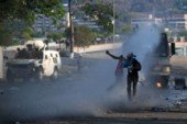 	Улицы поглотил хаос, гибнут люди: видео и фото противостояний в Венесуэле