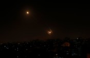 	Исламисты выпустили по Израилю около 180 ракет: появились фото обстрелов