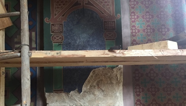 УГКЦ изучает ситуацию с уничтожением ценных росписей в храме на Львовщине