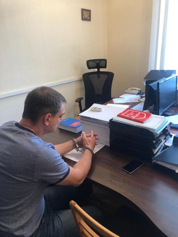 Луценко заявляет о задержании организатора “референдума ДНР"
