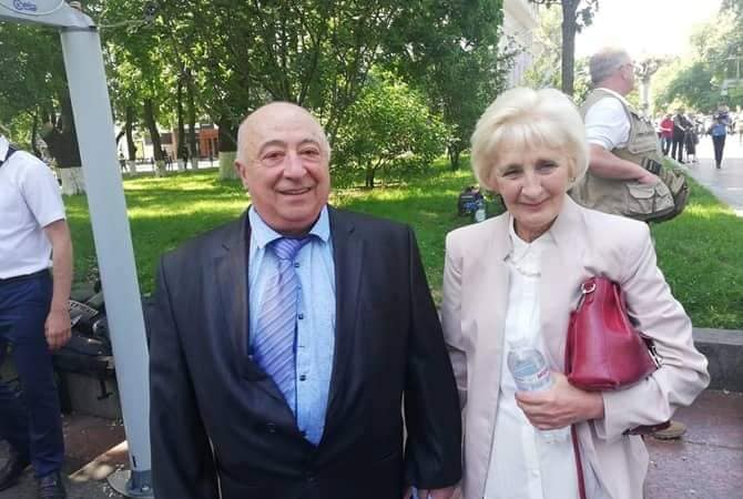 Зеленский поздравил своего папу и всех украинских отцов