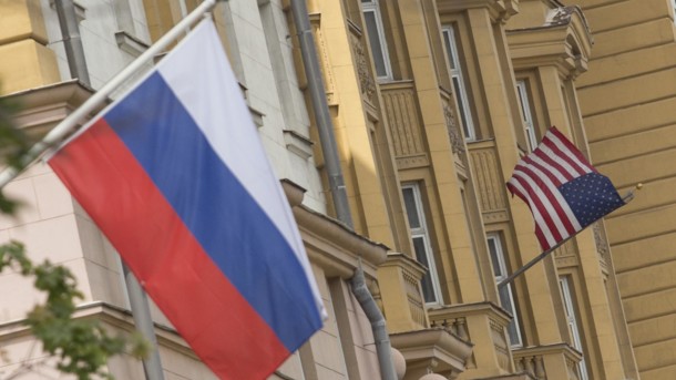 Совет Федерации одобрил закон Путина о приостановке ракетного договора Совет Федерации одобрил закон Путина о приостановке ракетного договора