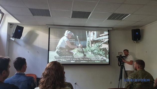 В Варшаве показали фильм “Невидимый батальон” об украинских женщинах на войне 