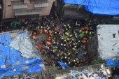 	В крупнейшем городе Индии из-за дождей рухнул дом: есть погибшие