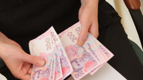 Стало известно, сколько украинцев получают ниже прожиточного минимума Стало известно, сколько украинцев получают ниже прожиточного минимума