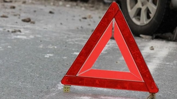 В горах Грузии грузовик упал в ущелье: есть жертвы В горах Грузии грузовик упал в ущелье: есть жертвы