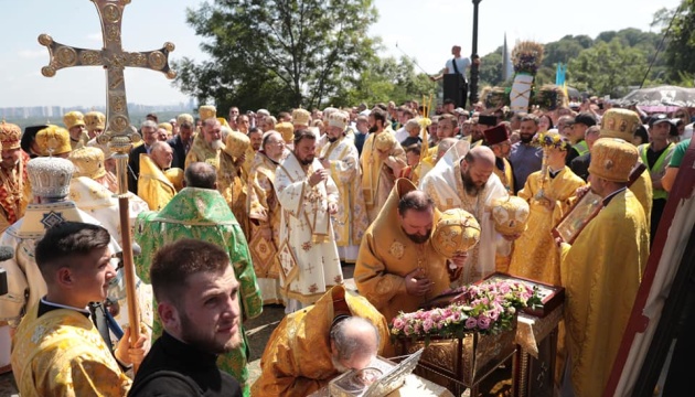 В Крестном ходе ПЦУ приняли участие полторы тысячи священников и около 20 тысяч верующих