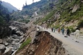 	На Пакистан обрушился ливень: десятки людей унесло водой