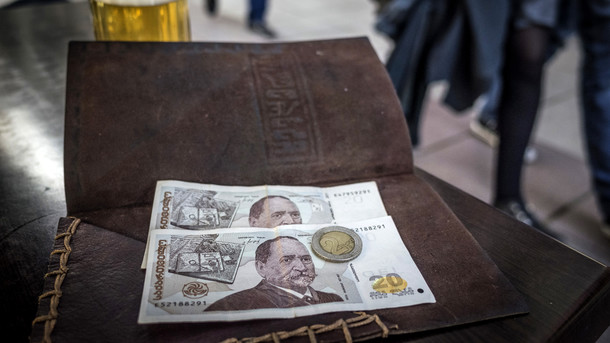 Курс доллара в Грузии взлетел до исторического рекорда Курс доллара в Грузии взлетел до исторического рекорда