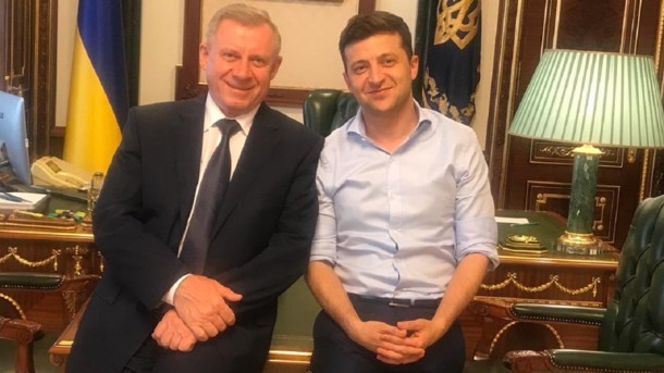 Зеленский предложил люстрировать главу Нацбанка Зеленский предложил люстрировать главу Нацбанка