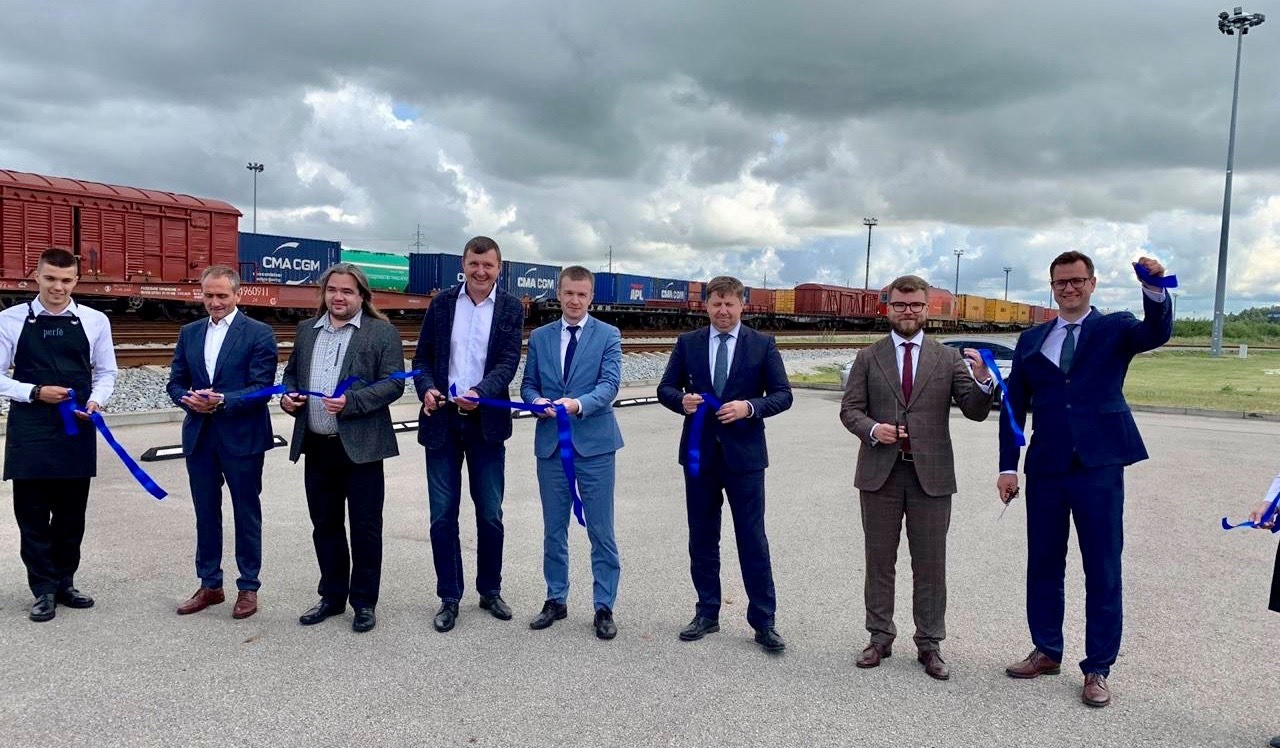 	Украина, Беларусь и Литва запустили новый грузовой поезд: появились фото