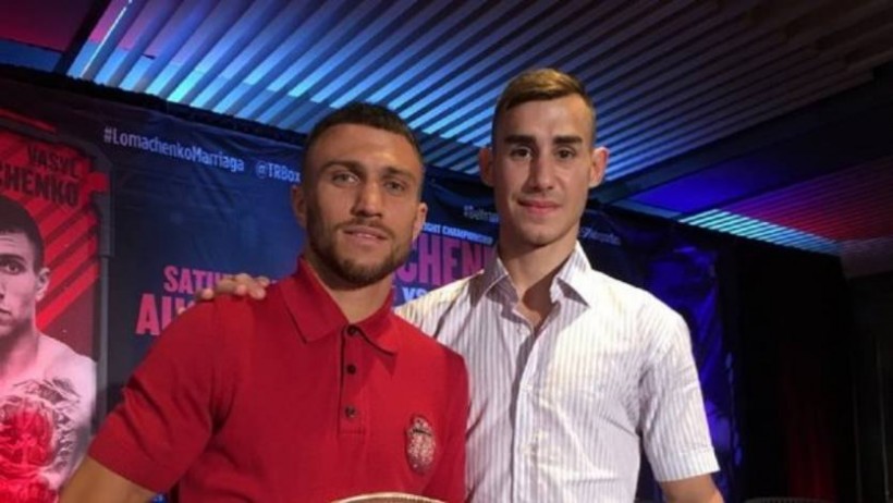 Усик посвятил стихотворение умершему боксеру Дадашеву Усик посвятил стихотворение умершему боксеру Дадашеву