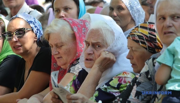 В Киеве верующие УПЦ МП двинулись крестным ходом к Лавре