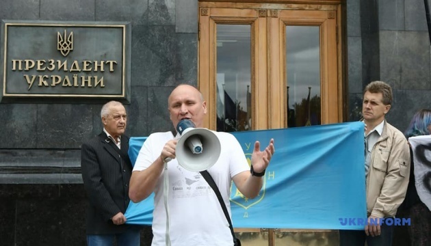 Освобождение "политзаключенных" в Украине: активисты требовали встречи с Зеленским